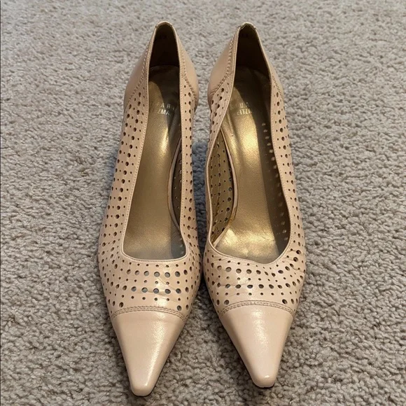Stuart Weitzman Beige Leather Pointed-Toe Pumps - Picture 3 of 6